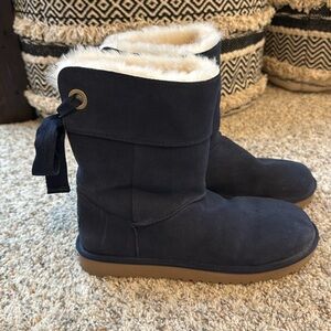 Koolaburra by UGG navy blue suede short bow boots, no box, size 10